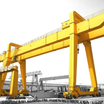 Double Girder Goliath Crane in Mumbai